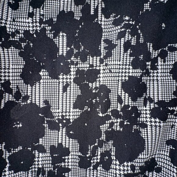 Slim Factor by Investments - Black and White Floral Lace Blazer Size M - Picture 6 of 11